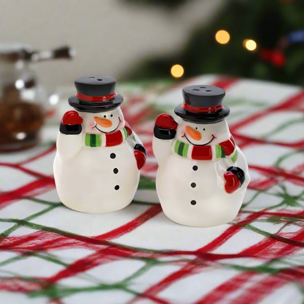 snowman couple salt and pepper shakers set