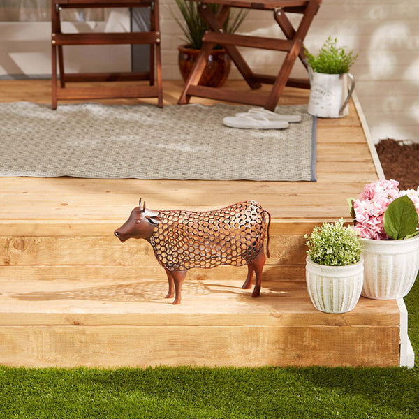 chicken wire cow garden sculpture