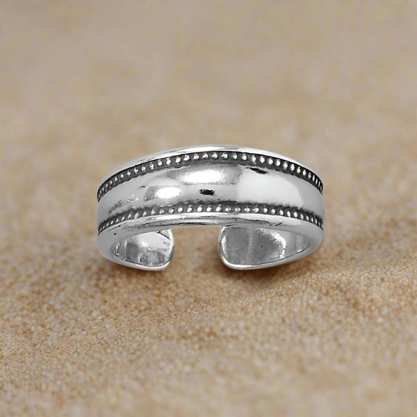 silver beaded band toe ring