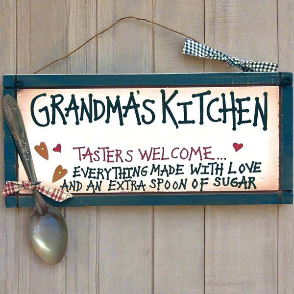 grandmas kitchen tasters welcome decorative plaque