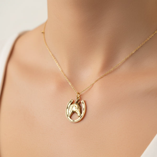 antique gold horseshoe charm