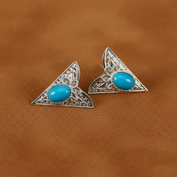 silver collar tips with turquoise stones