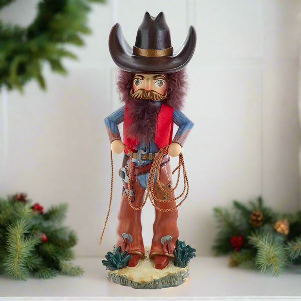 18 inch hollywood cowboy with lasso nutcracker