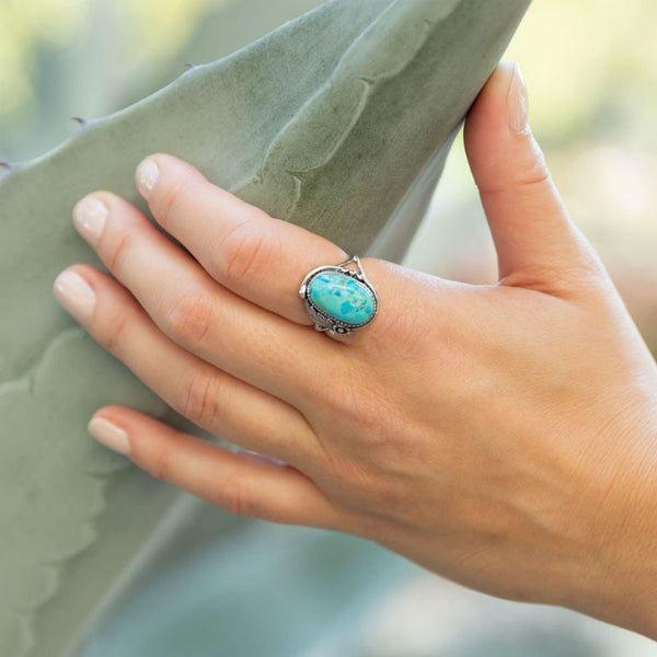 oval turquoise floral ring